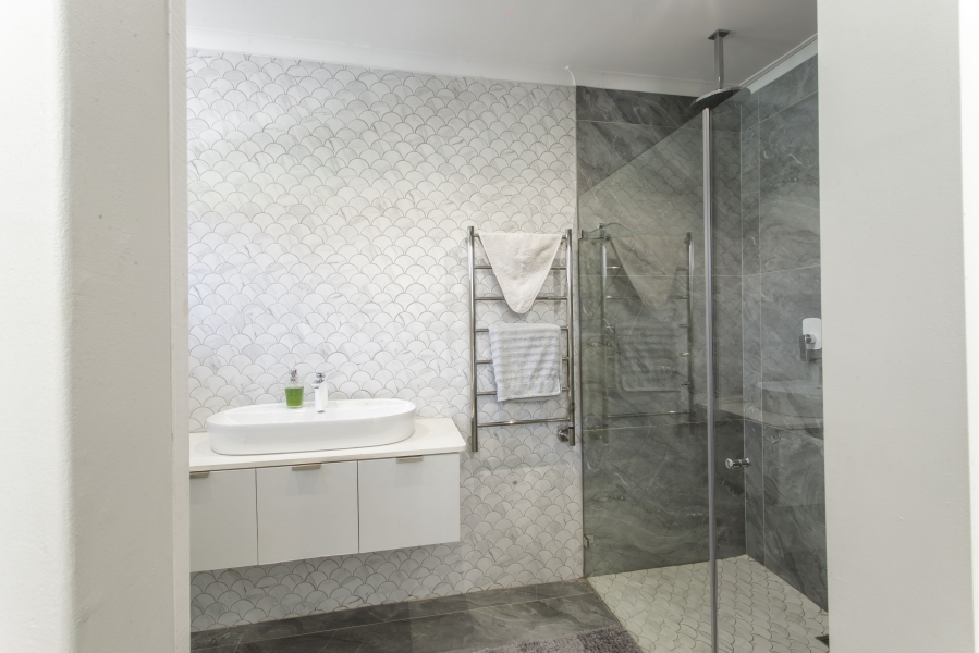 4 Bedroom Property for Sale in Loevenstein Western Cape